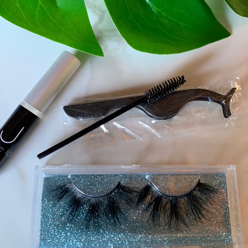 Mink Lashes (1)